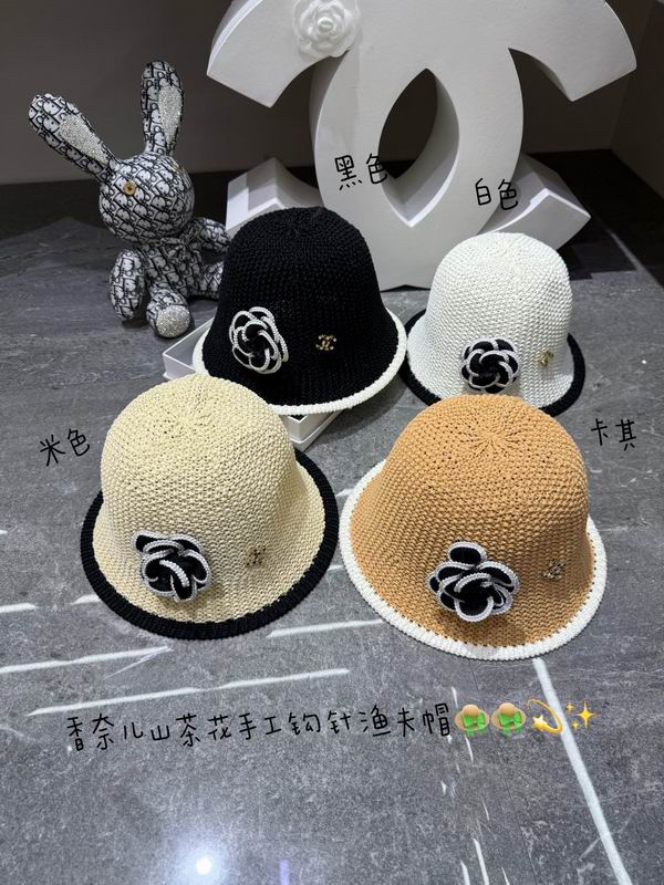 Chanel top hat dx128